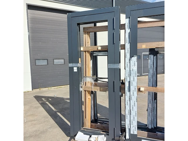Aluminium deurkozijn, zwartgrijs (mat) - afbeelding 1 van  9