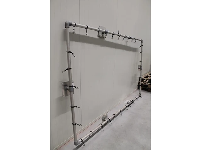 Aluminium doekframe. afmeting 265 x 175 cm. - afbeelding 2 van  2