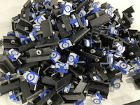 Aluminium eindklem voor montage zonnepanelen (250 stuks) (104x) - afbeelding 1 van  2