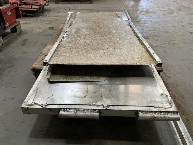 Aluminium hakselaar/uitdraaimachine klapschotten - afbeelding 4 van  6