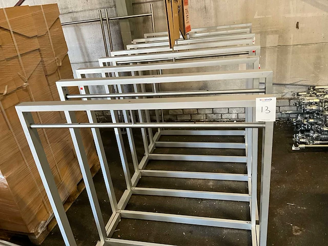 Aluminium kledingrek (9x) - afbeelding 2 van  2