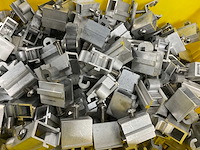 Aluminium klem tbv montage zonnepaneel (260x) - afbeelding 1 van  4