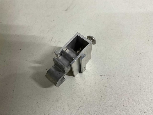 Aluminium klem tbv montage zonnepaneel (260x) - afbeelding 3 van  4