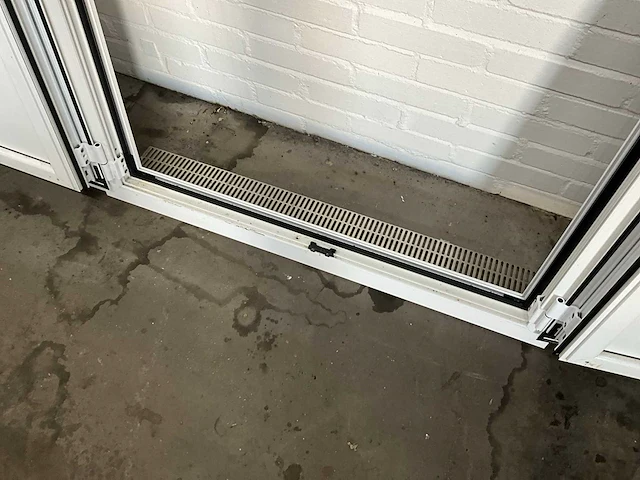 Aluminium kozijnen (2x) - afbeelding 5 van  6