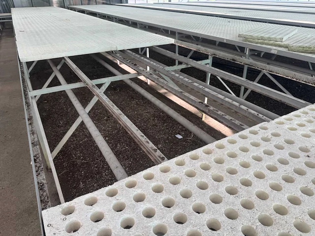 Aluminium kweektafel (1,82x12,00mtr) - afbeelding 11 van  12