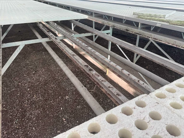 Aluminium kweektafel (1,82x15,00mtr) - afbeelding 11 van  12