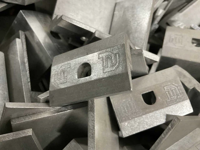 Aluminium montage tbv zonnepaneel (95x) - afbeelding 2 van  2