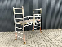 Aluminium opvouwbare - kamersteiger / rolsteiger - afbeelding 8 van  12