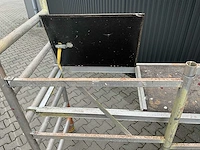 Aluminium opvouwbare - kamersteiger / rolsteiger - afbeelding 11 van  12