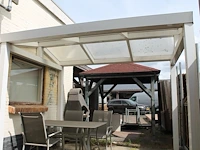 Aluminium overkapping. afmeting 300 x 220 x ca. 250 cm. let op: dient door uzelf gedemonteerd te worden. - afbeelding 1 van  4
