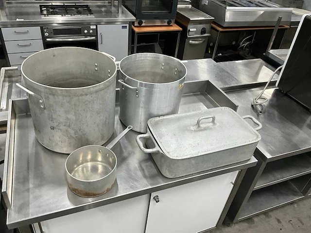 Aluminium pannen en braadslede (4x) - afbeelding 2 van  7