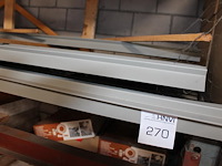 Aluminium profielen in bok lengte 300 cm. - afbeelding 2 van  3