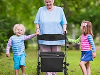 Aluminium rollator vital - zwart - inklapbaar - afbeelding 2 van  5