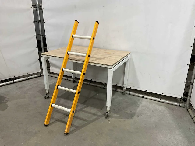 Aluminium trapje - afbeelding 2 van  5