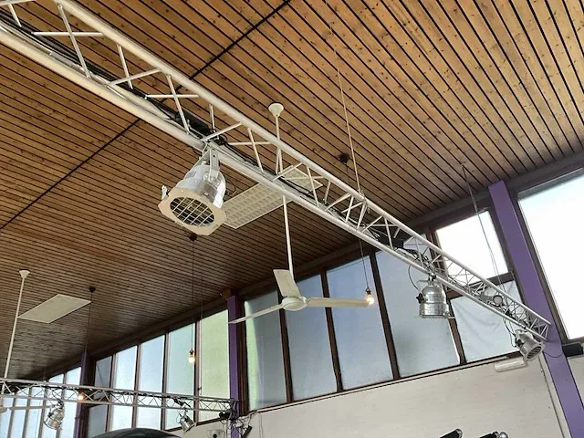 Aluminium trus inclusief verlichting - afbeelding 6 van  7