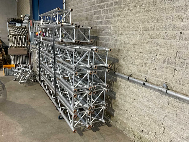 Aluminium trus - afbeelding 1 van  5