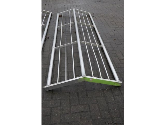 Aluminium valbescherming dakgoot - 2 stuks - afbeelding 3 van  5