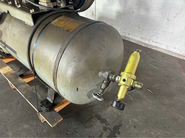 Alup zkv 400 zuigercompressor - afbeelding 8 van  12