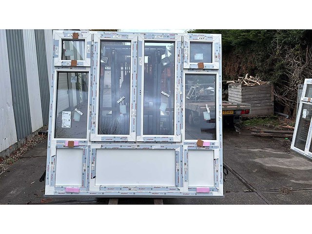 Aluplast kozijn 107x198cm - afbeelding 1 van  6