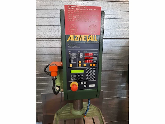 Alzmetall - 1996 - ac 25 - cnc-boormachine - afbeelding 3 van  6
