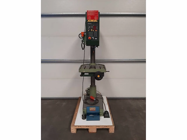 Alzmetall - 1996 - ac 25 - cnc-boormachine - afbeelding 5 van  6