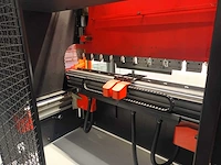 Amada - 2001 - hfe 80-25 - cnc kantbank - afbeelding 3 van  9