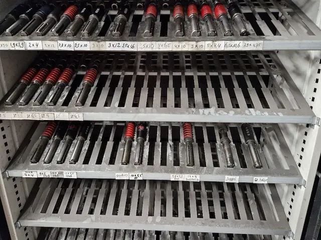 Amada - arcade 212 - punch nibbling machines - afbeelding 2 van  12