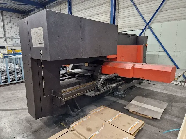 Amada - arcade 212 - punch nibbling machines - afbeelding 8 van  12