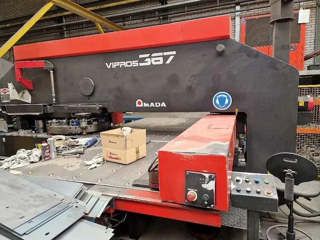 Amada - vipros 367 - pons-nibbelmachine - 1995 - afbeelding 3 van  9