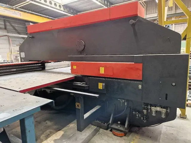 Amada - vipros 367 - pons-nibbelmachine - 1995 - afbeelding 9 van  9