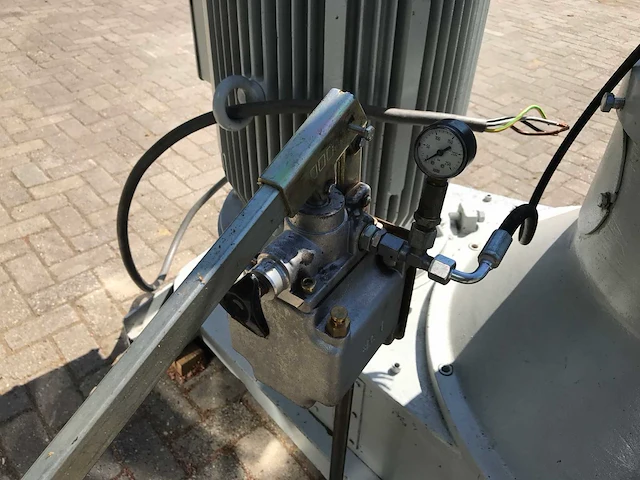 Amandus kahl - 500 - brokkenpers machine - afbeelding 7 van  10