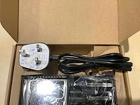 Amazon basics batterij oplader (47x) - afbeelding 6 van  6