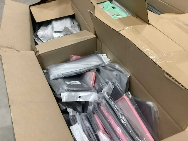 Amazon overstockgoederen - afbeelding 1 van  4