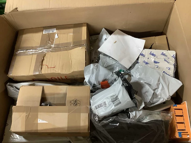Amazon retourgoederen - afbeelding 3 van  3