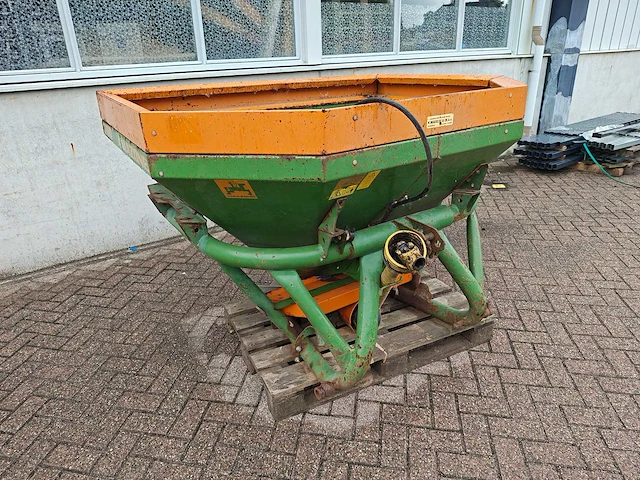 Amazone - za-oc - kunstmeststrooier - afbeelding 1 van  14