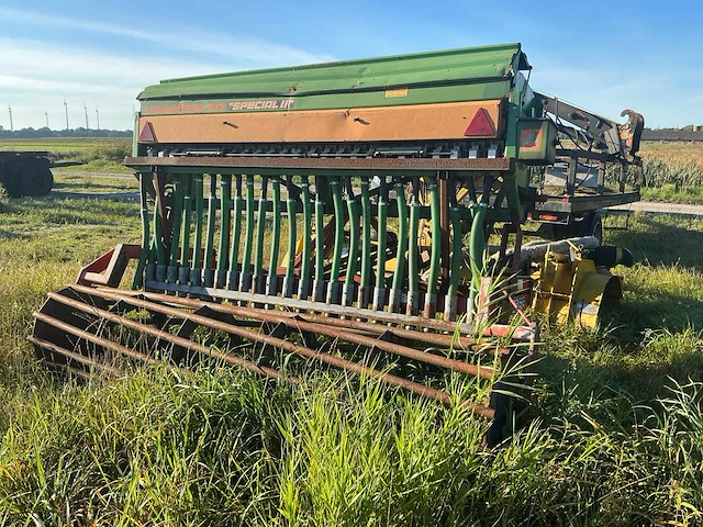 Amazonen-werke d7 special zaaimachine - afbeelding 1 van  21