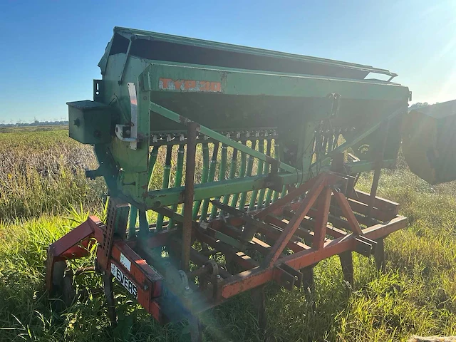 Amazonen-werke d7 special zaaimachine - afbeelding 18 van  21