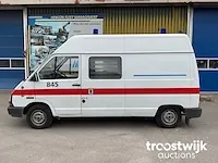 Ambulance - afbeelding 17 van  20