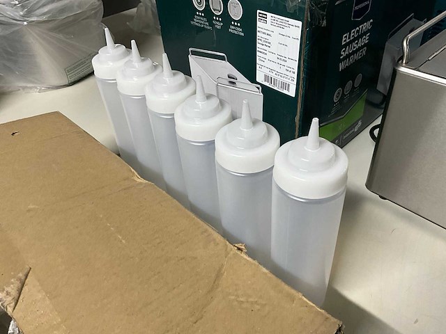 Amc kunststof bekers en sausflessen (56x) - afbeelding 6 van  6