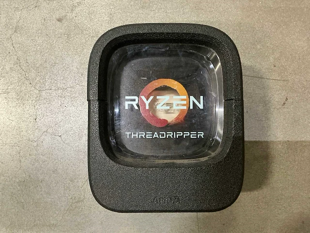 Amd ryzen threadripper 1950x - afbeelding 1 van  4