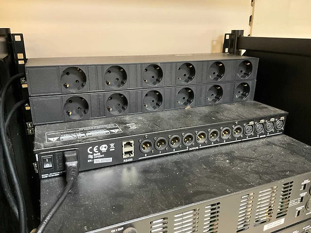 American audio - lxt 2500 - rek met versterkers en digital equalizer (3x) - afbeelding 2 van  12