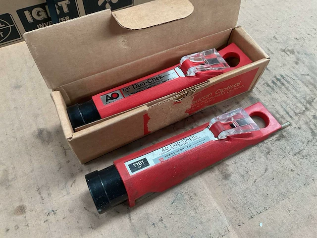 American optical corp duo-check batterijtester (2x) - afbeelding 1 van  3