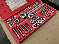 American tool companies tap and die set - afbeelding 1 van  5
