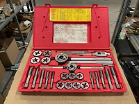 American tool companies tap and die set - afbeelding 2 van  5