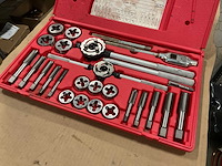 American tool companies tap and die set - afbeelding 3 van  5
