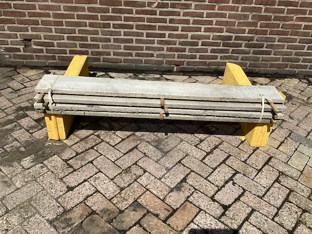 Amerikaans eiken - 2024 gezaagd 180 x 300 x 1660 mm - schaaldeel (8x) - afbeelding 2 van  5