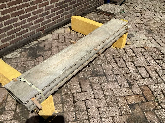 Amerikaans eiken - 2024 gezaagd 180 x 300 x 1700 mm - schaaldeel (7x) - afbeelding 3 van  5