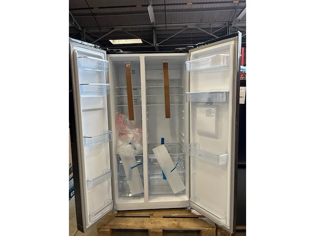 Amerikaanse koelkast 559 liter met waterdispenser chiq, fss559nei42d - afbeelding 11 van  12