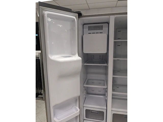 Amerikaanse koelkast no frost a++ samsung, rsh5utrs, grijs / chroom - afbeelding 3 van  8