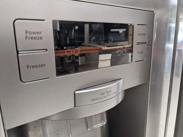 Amerikaanse koelkast no frost a++ samsung, rsh5utrs, grijs / chroom - afbeelding 8 van  8